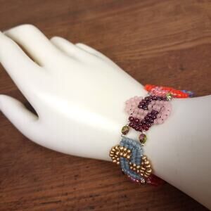 HANDMADE Colorful Celtic Swirls Bracelet  7 ½"